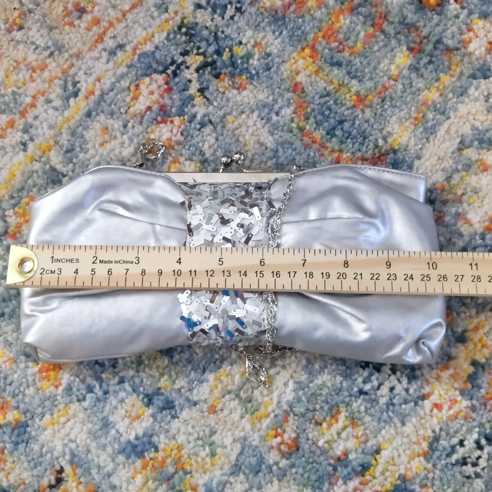 BOGO! Silver Clutch - Picture 7 of 8